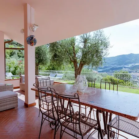 Bouganville - Swimming Pool, Gym & Sauna Βίλα Castellaro (Liguria)
